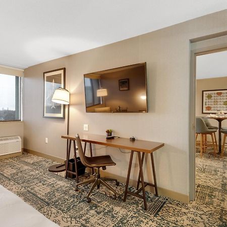 Four Points By Sheraton Boston Newton Zewnętrze zdjęcie