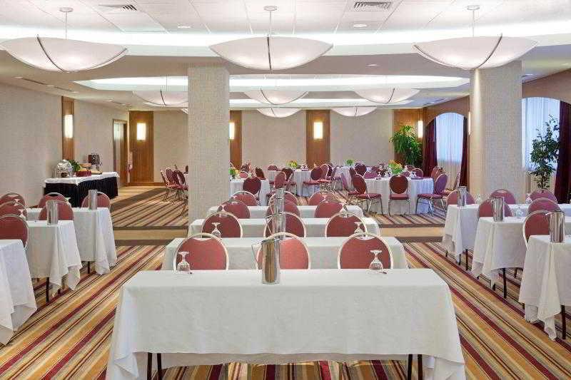 Four Points By Sheraton Boston Newton Zewnętrze zdjęcie